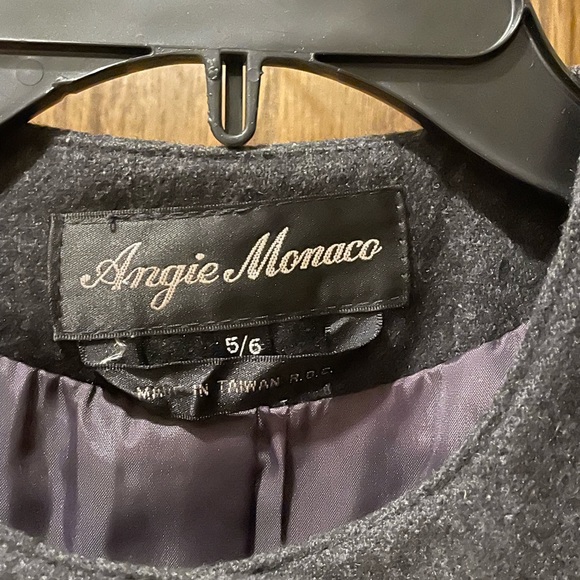 Ladies gray wool suit - Picture 5 of 5